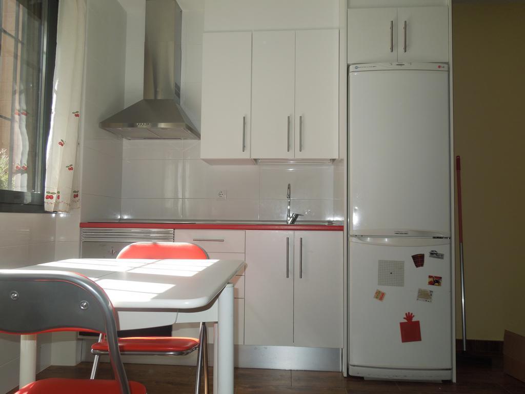 Apartamento Cuatro Torres Madrid Exterior photo