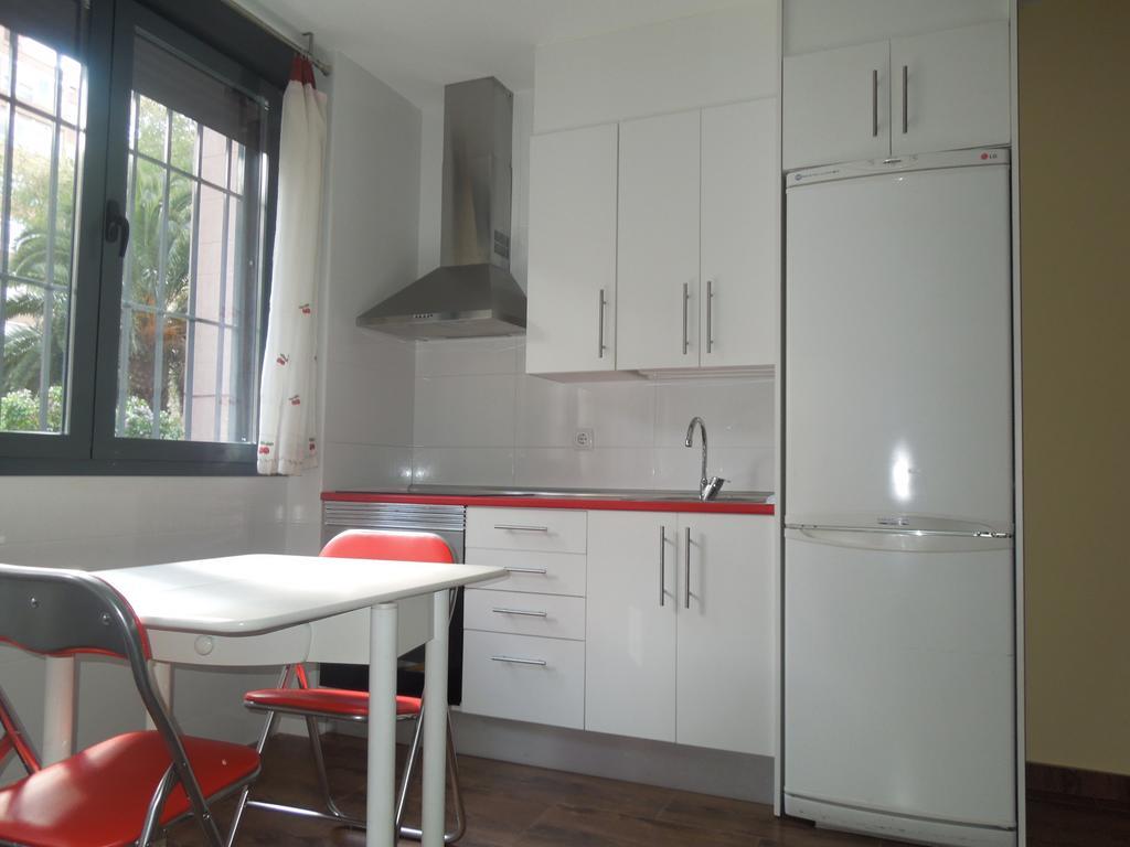 Apartamento Cuatro Torres Madrid Exterior photo